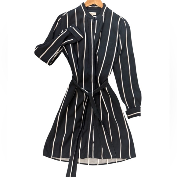 Equipment Femme “Raven Eclipse” S EUC worn twice Black/Purple front tie wrap - Picture 15 of 15